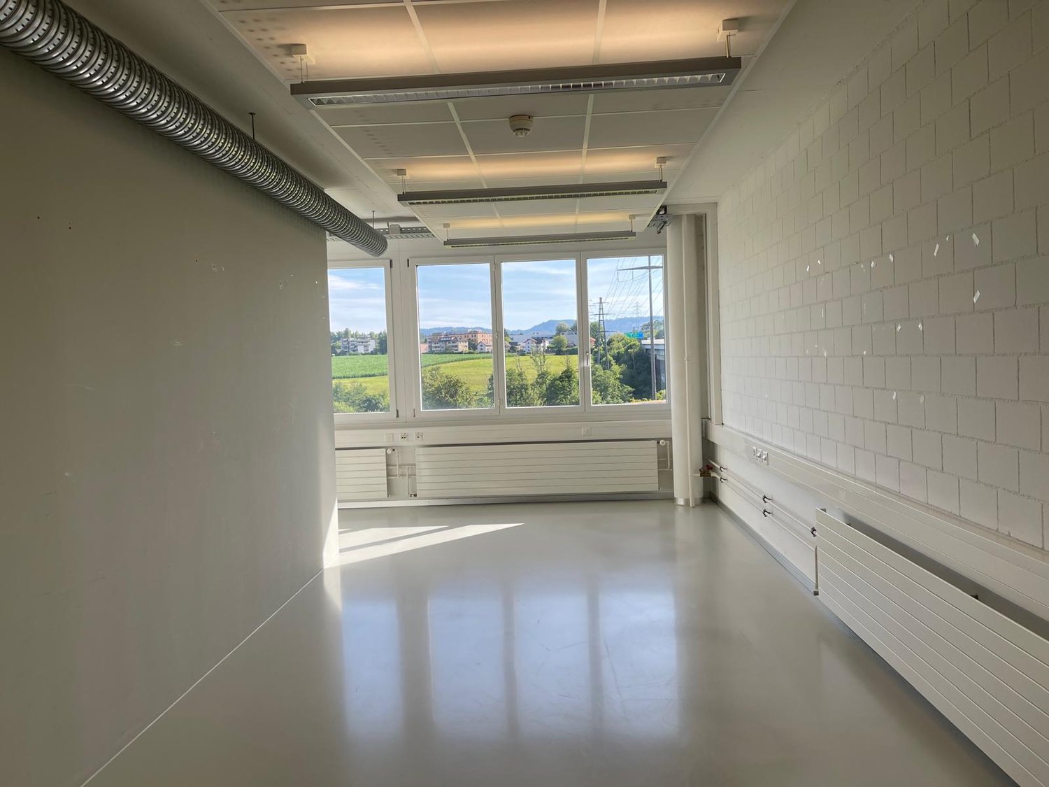 32m² office