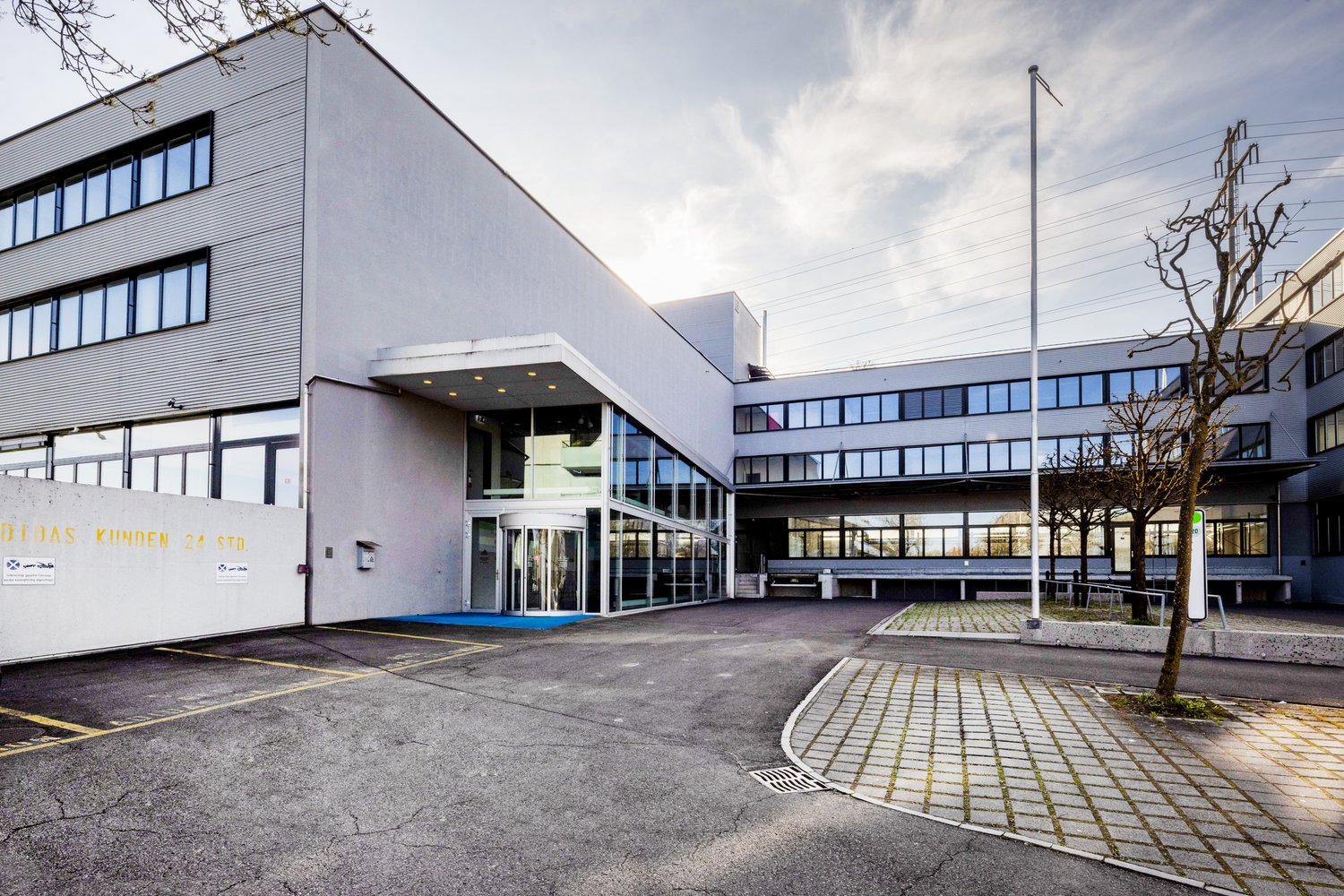 32m² office