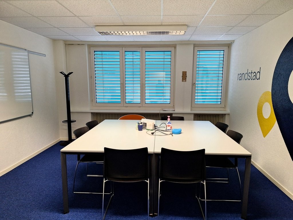 205m² office