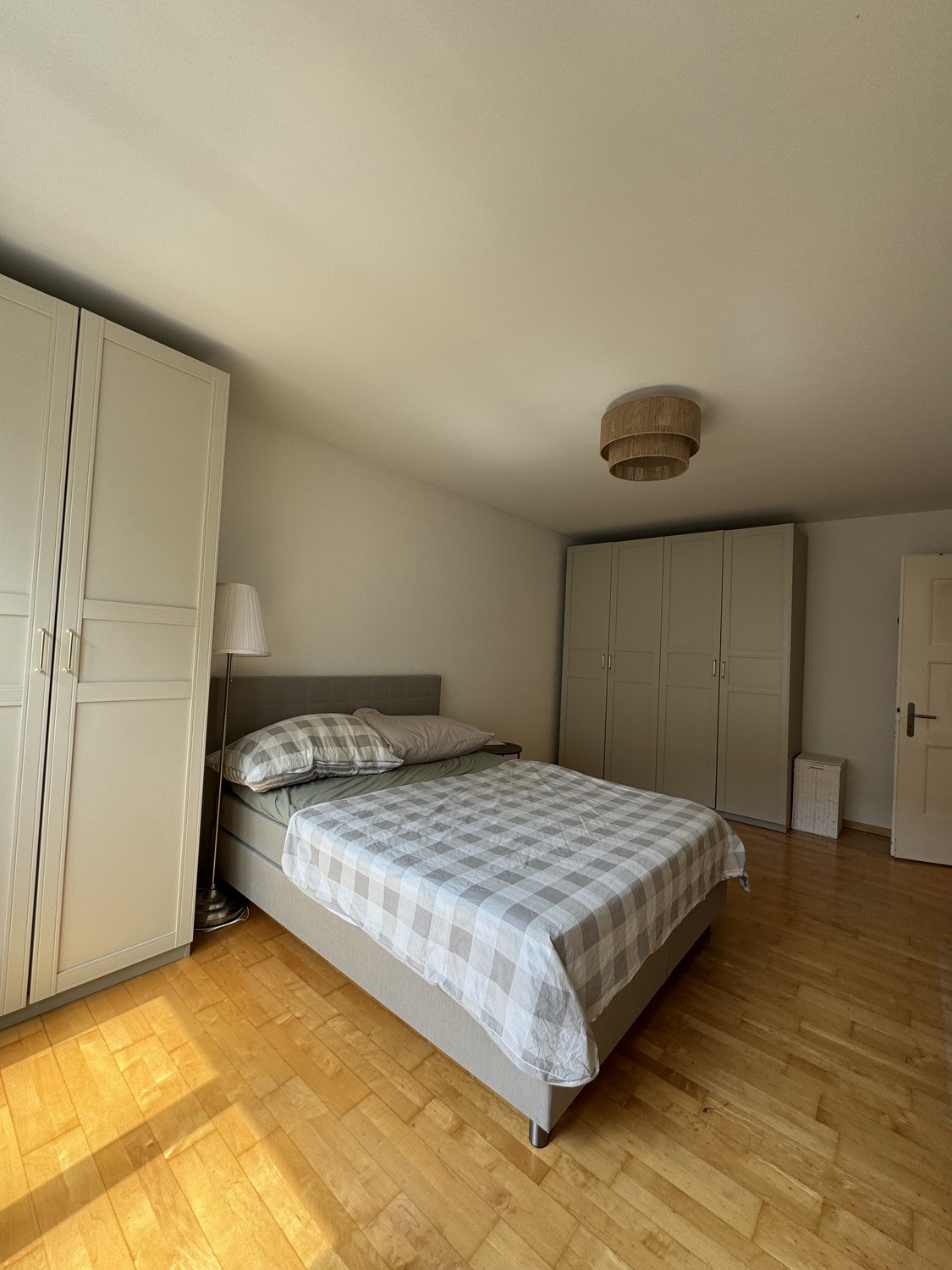 Room in a shared flat, Foto 1 von 3