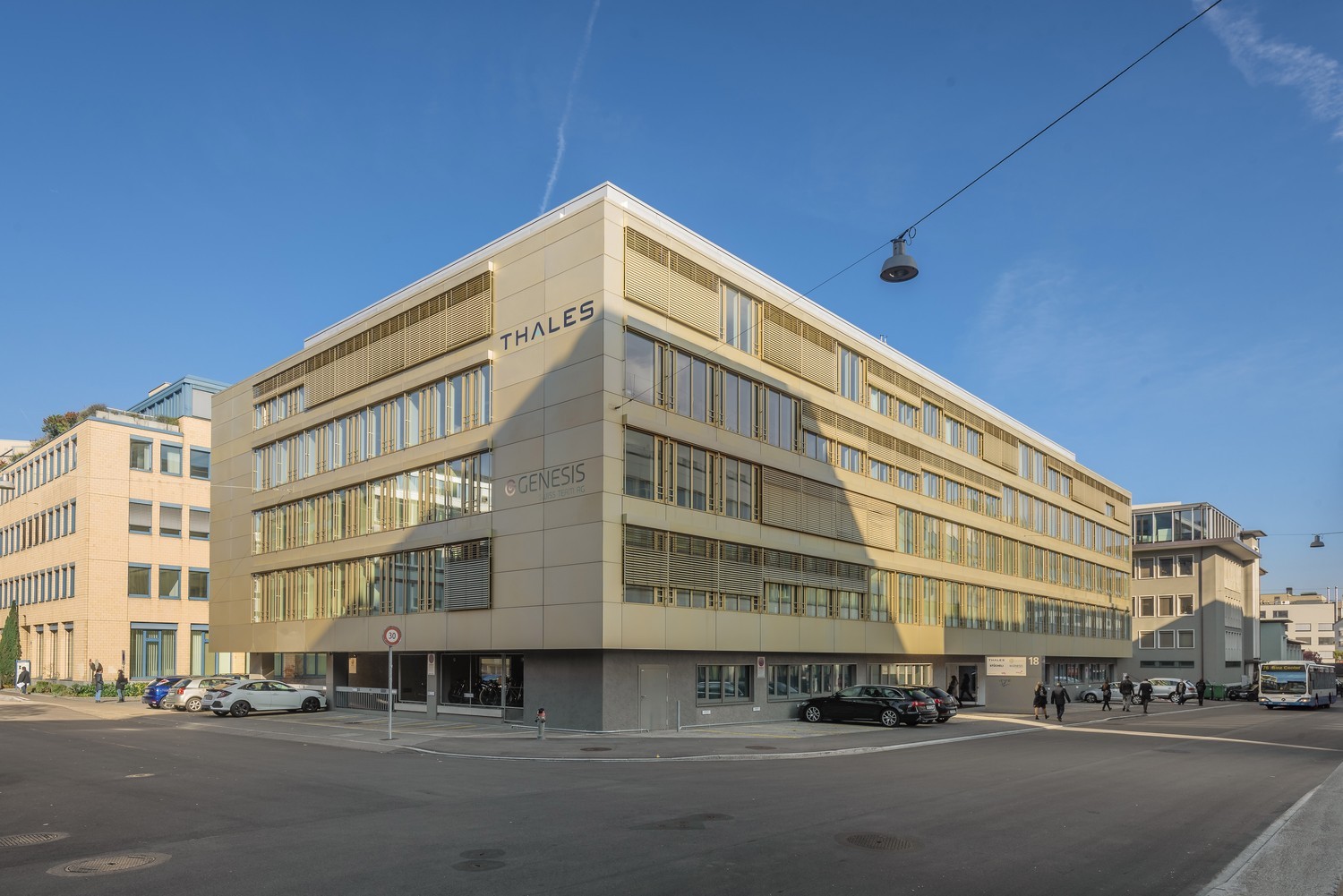 798m² office, Foto 1 von 9