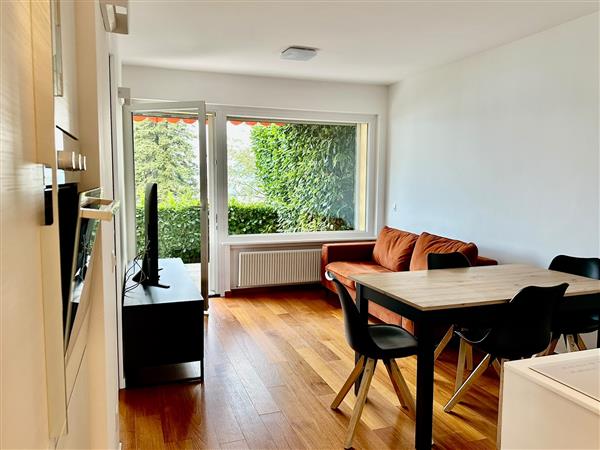 2 ½ Zimmer möblierte Wohnung