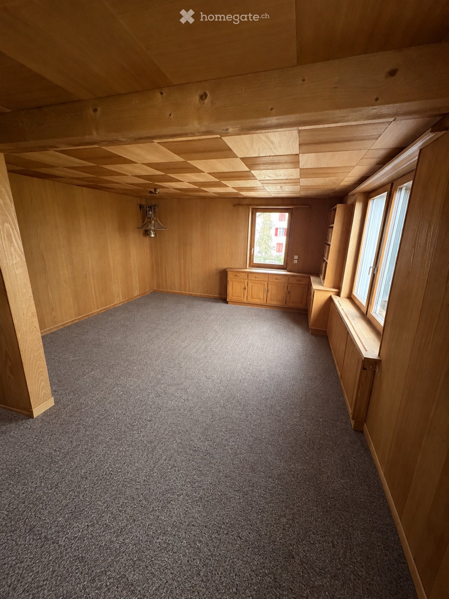 5 rooms apartment