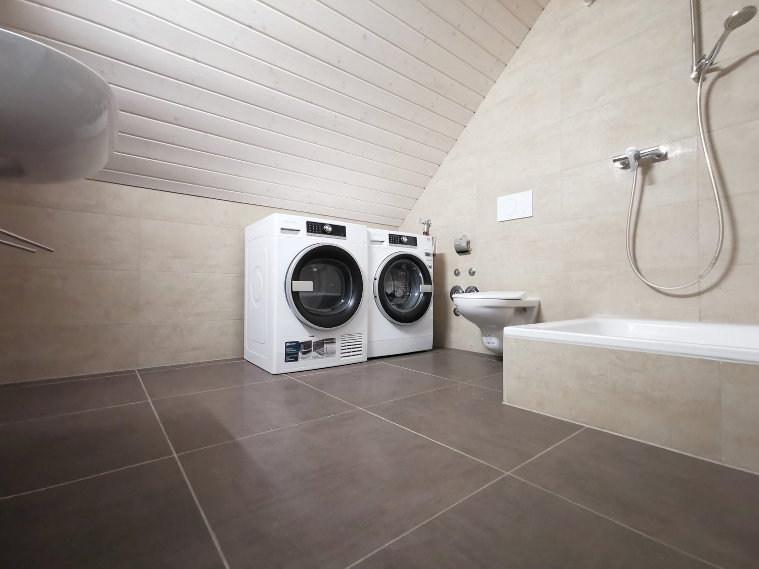 3 ½ rooms roof flat, Foto 8 von 8