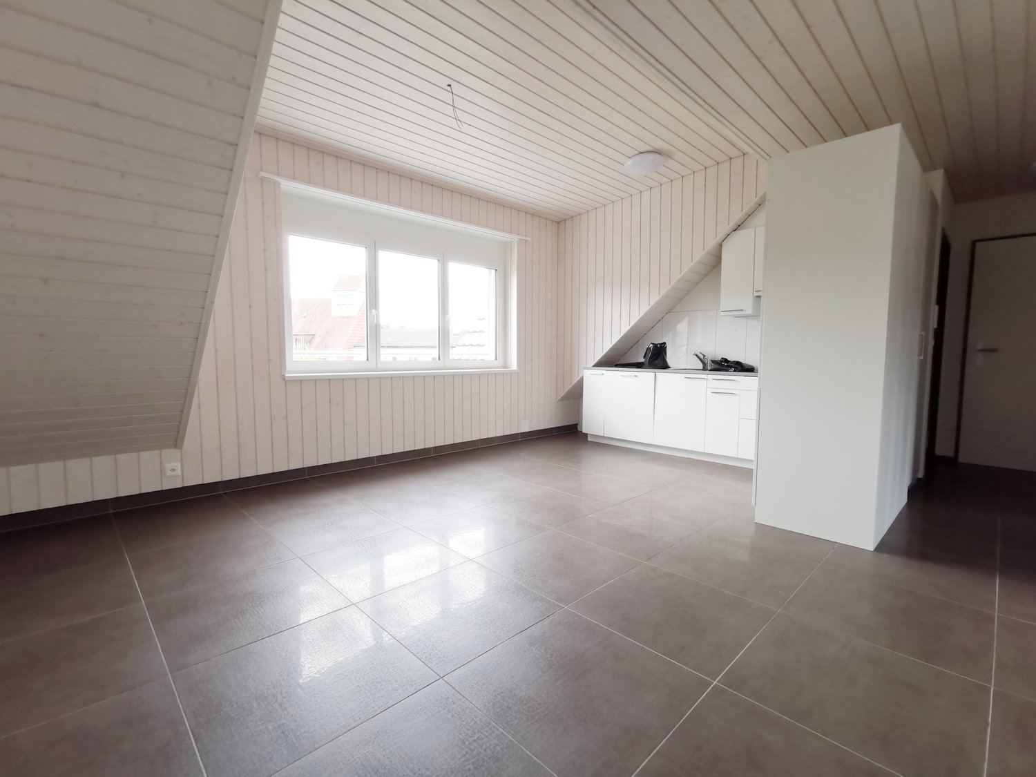 3 ½ rooms roof flat, Foto 6 von 8
