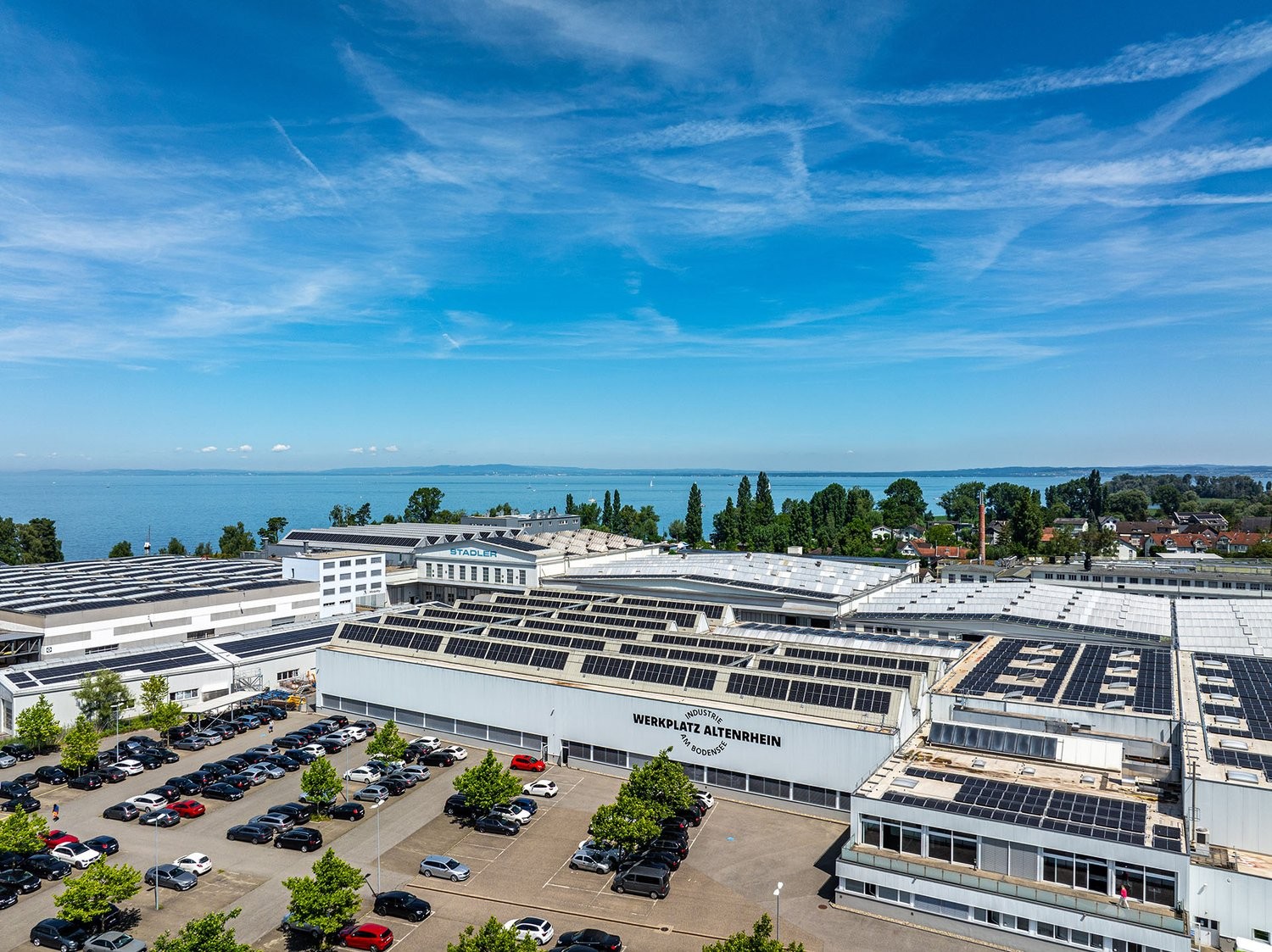 332m² office
