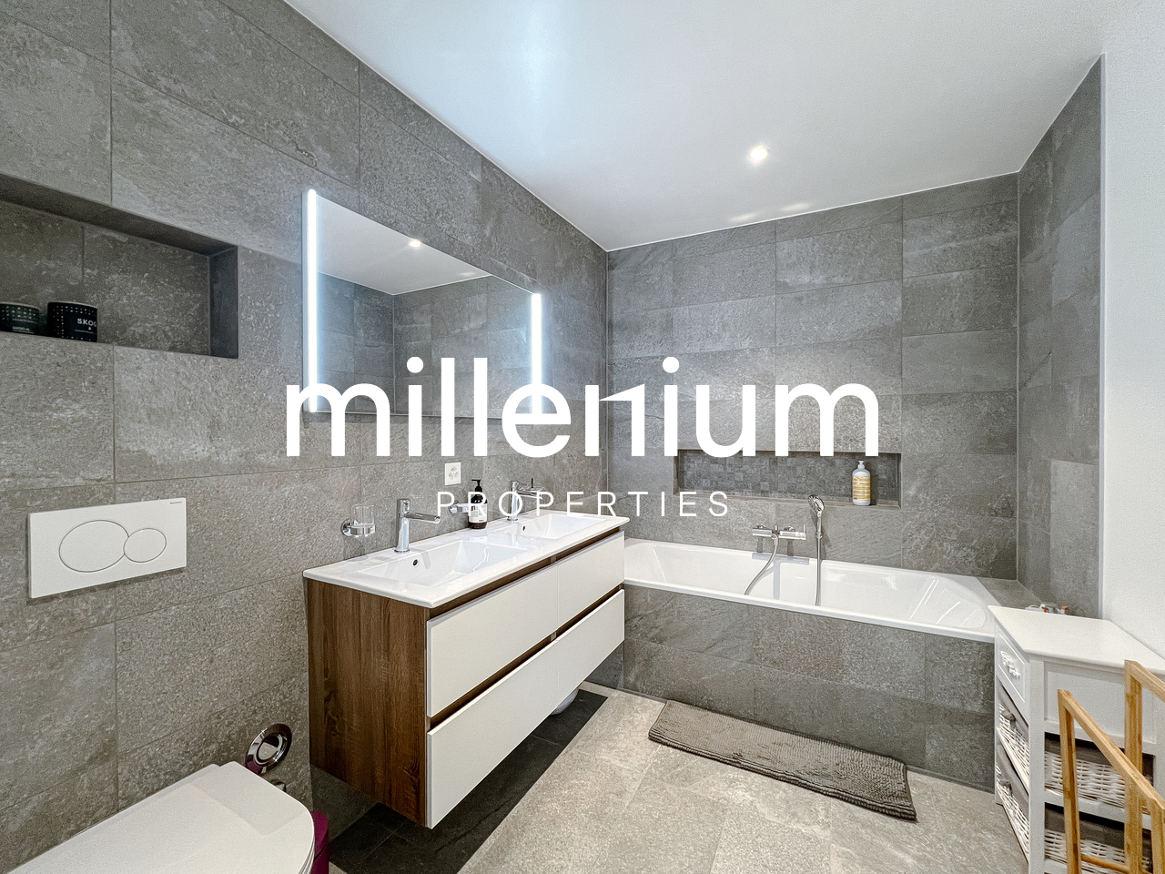 6 rooms apartment