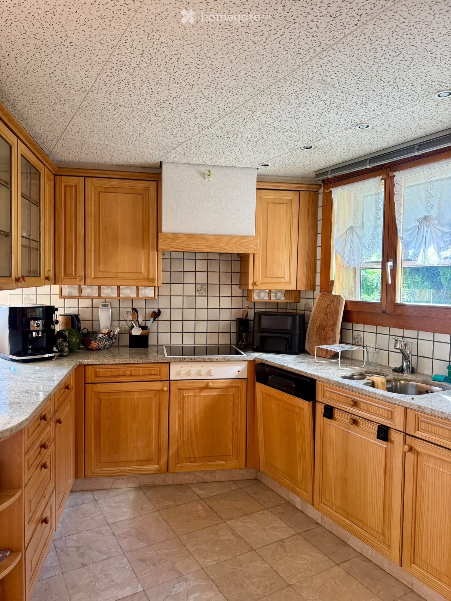 6 rooms single house, Foto 1 von 5