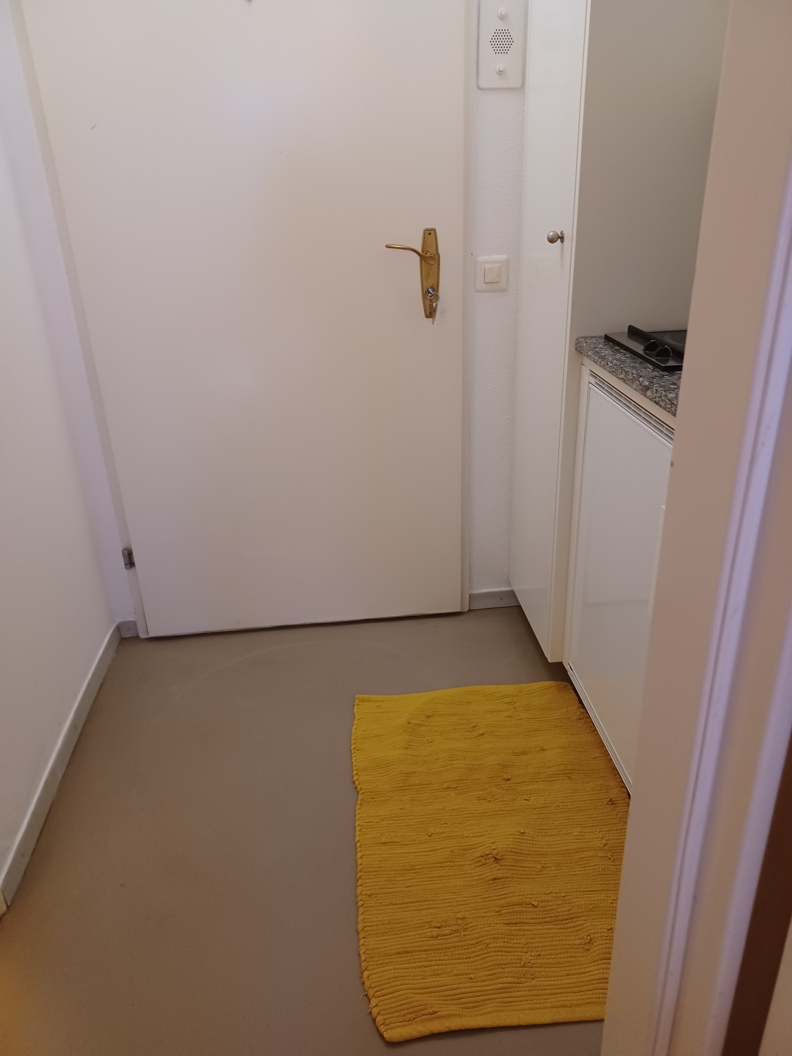1 room apartment, Foto 4 von 5
