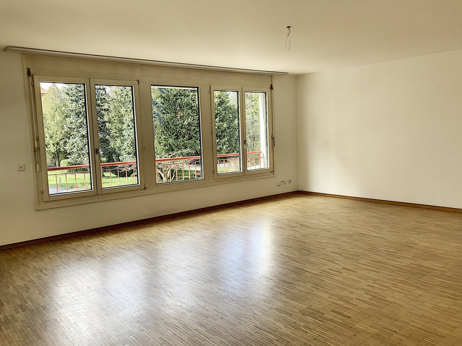 4 ½ Zimmer-Wohnung, Foto 3 von 10