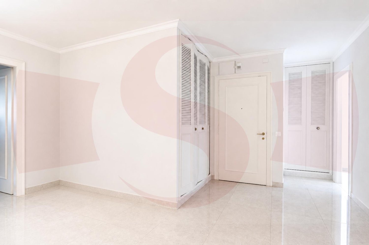6-Zimmer-Wohnung, Foto 1 von 8