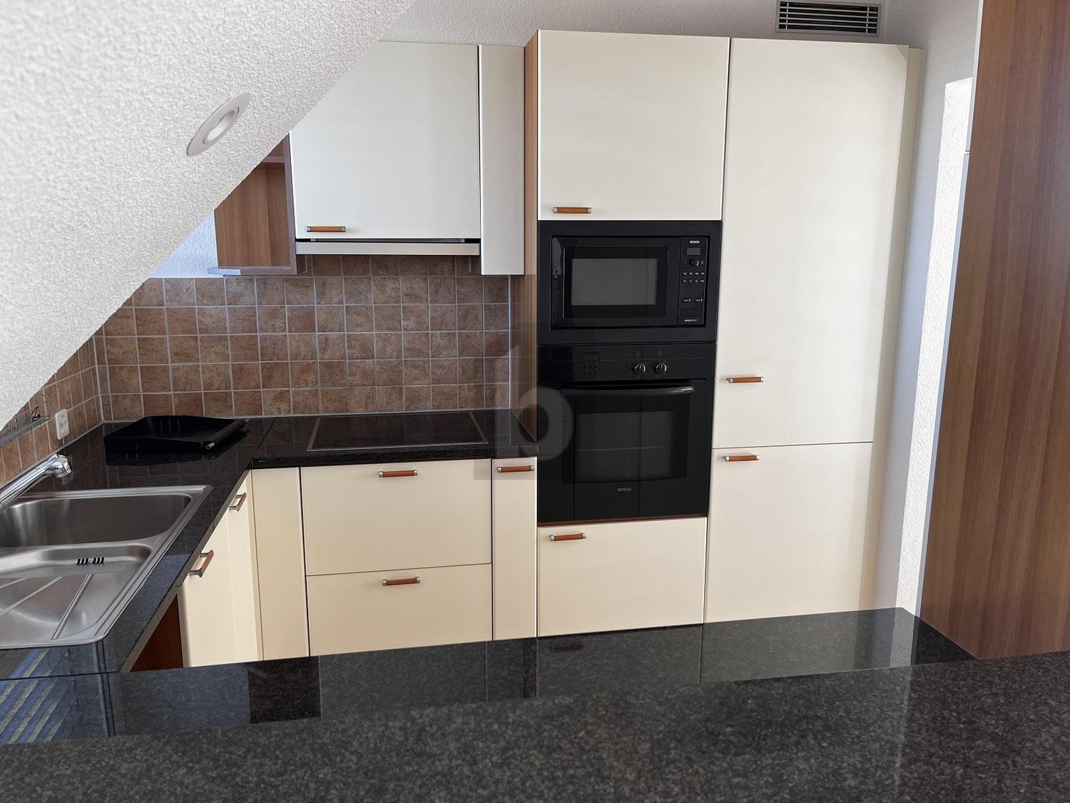 4 ½ rooms attic flat, Foto 1 von 4