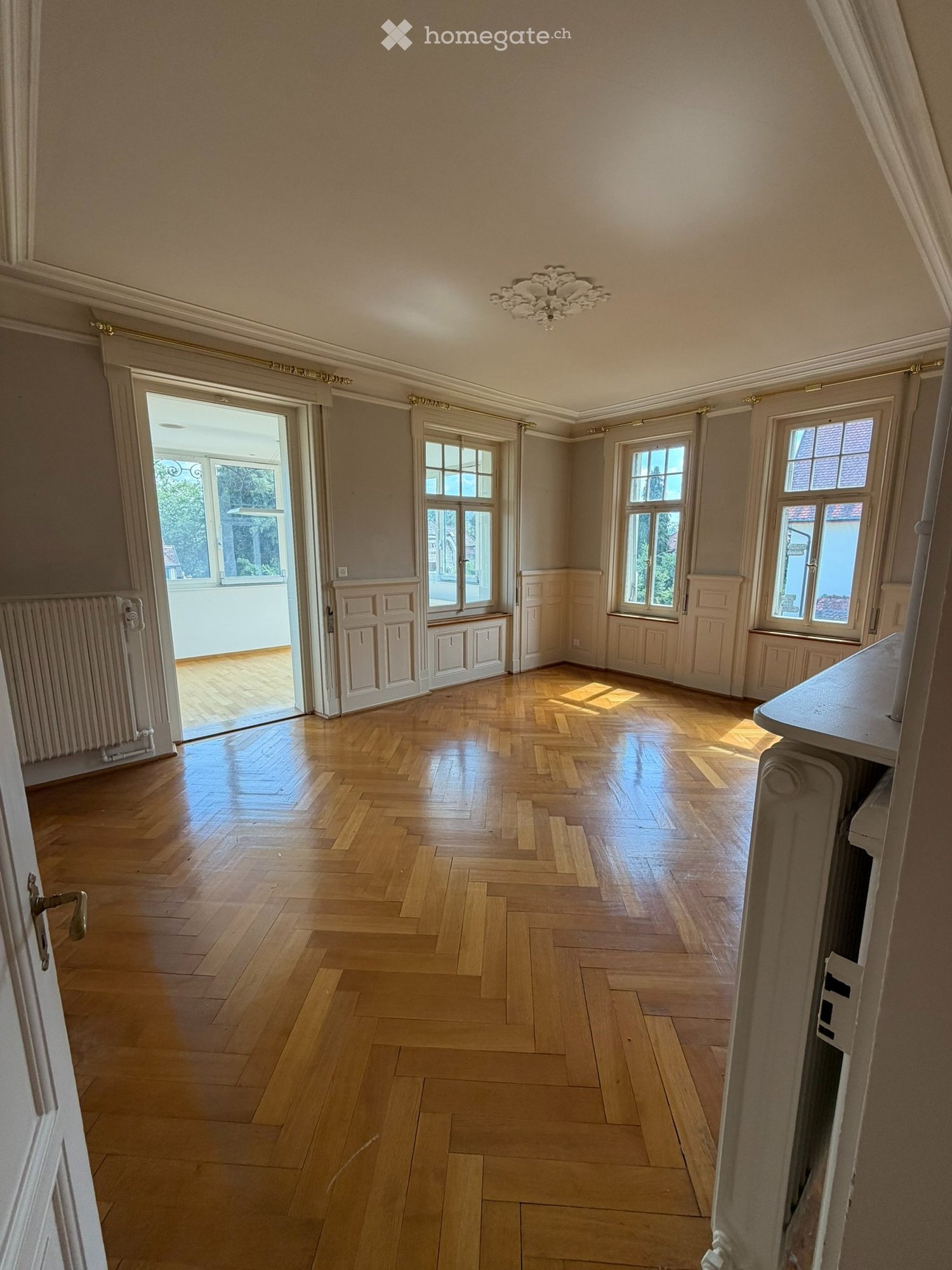 6 rooms apartment