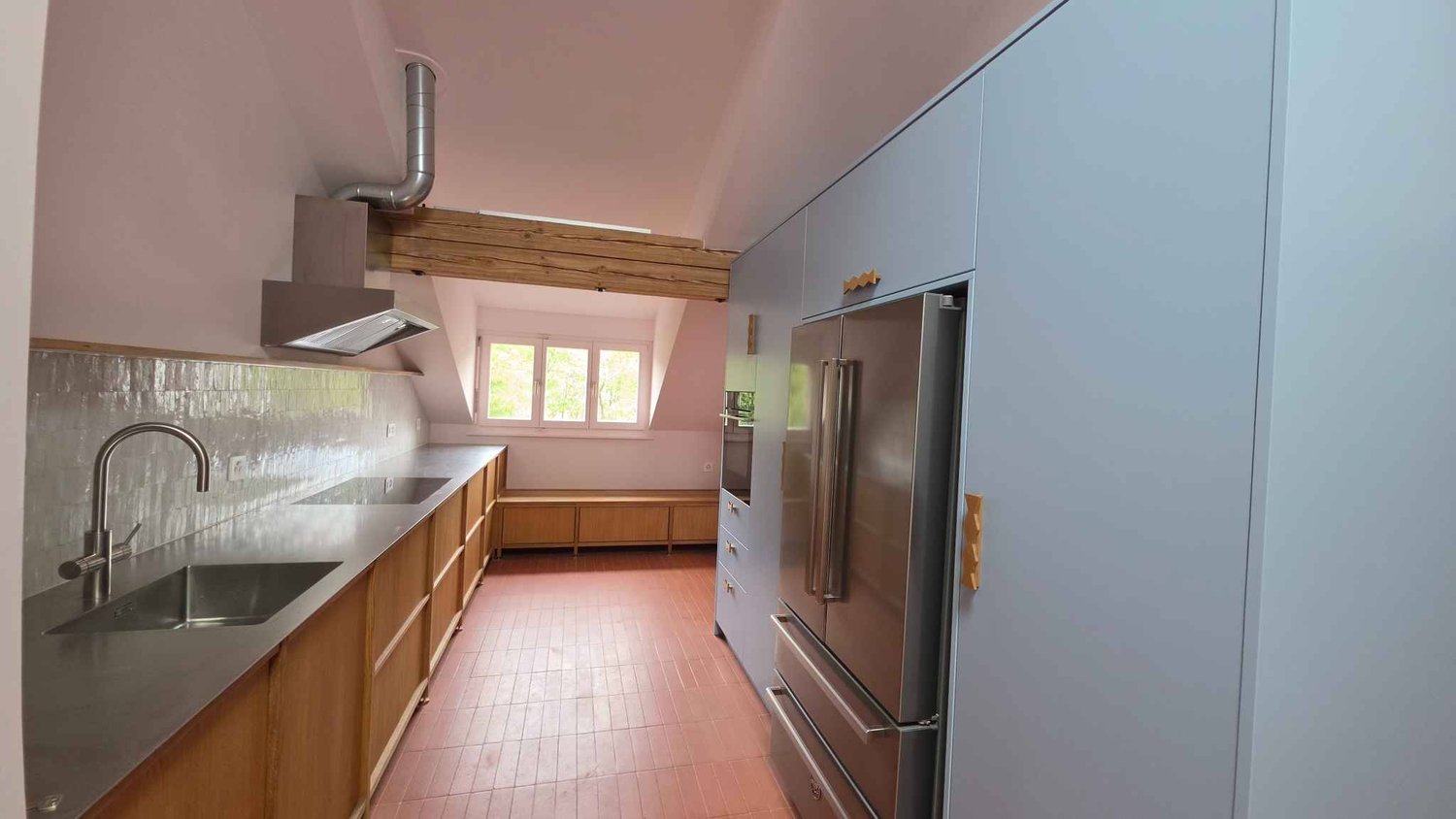 6-Zimmer-Dachwohnung