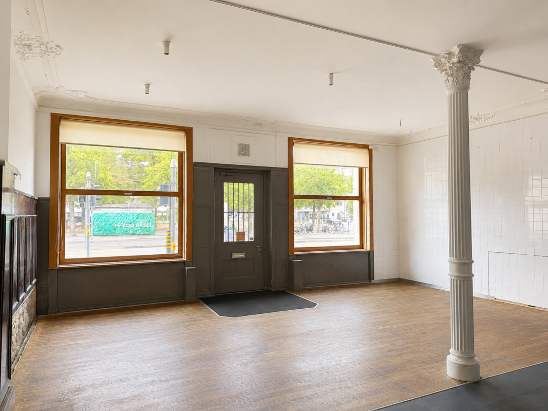 169m² commercial