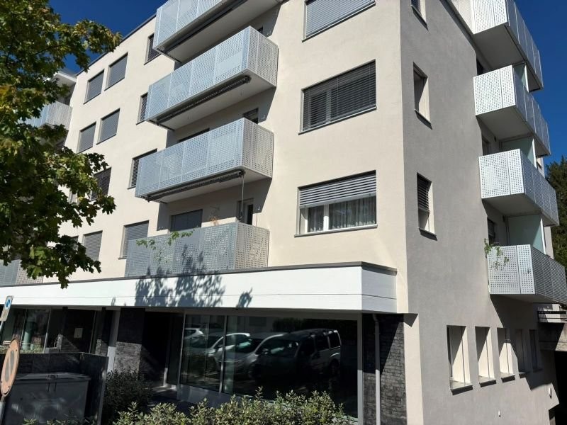 206m² commerciale
