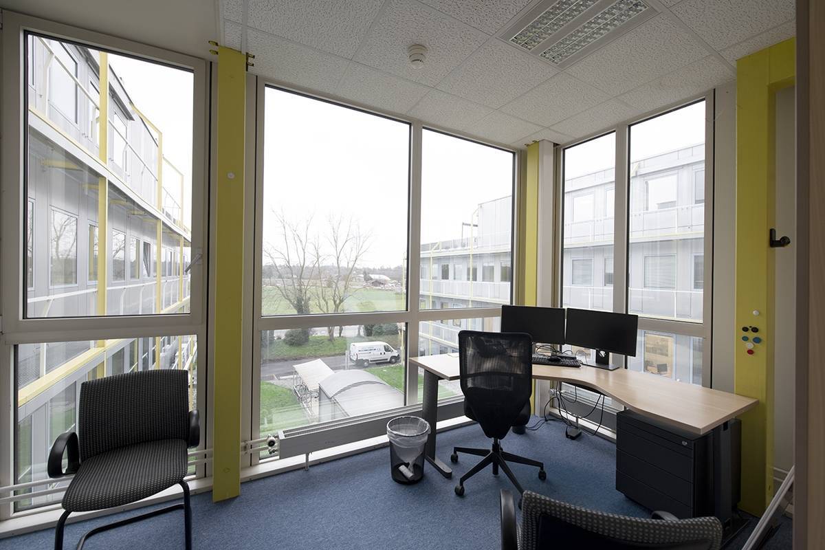 720m² commercial