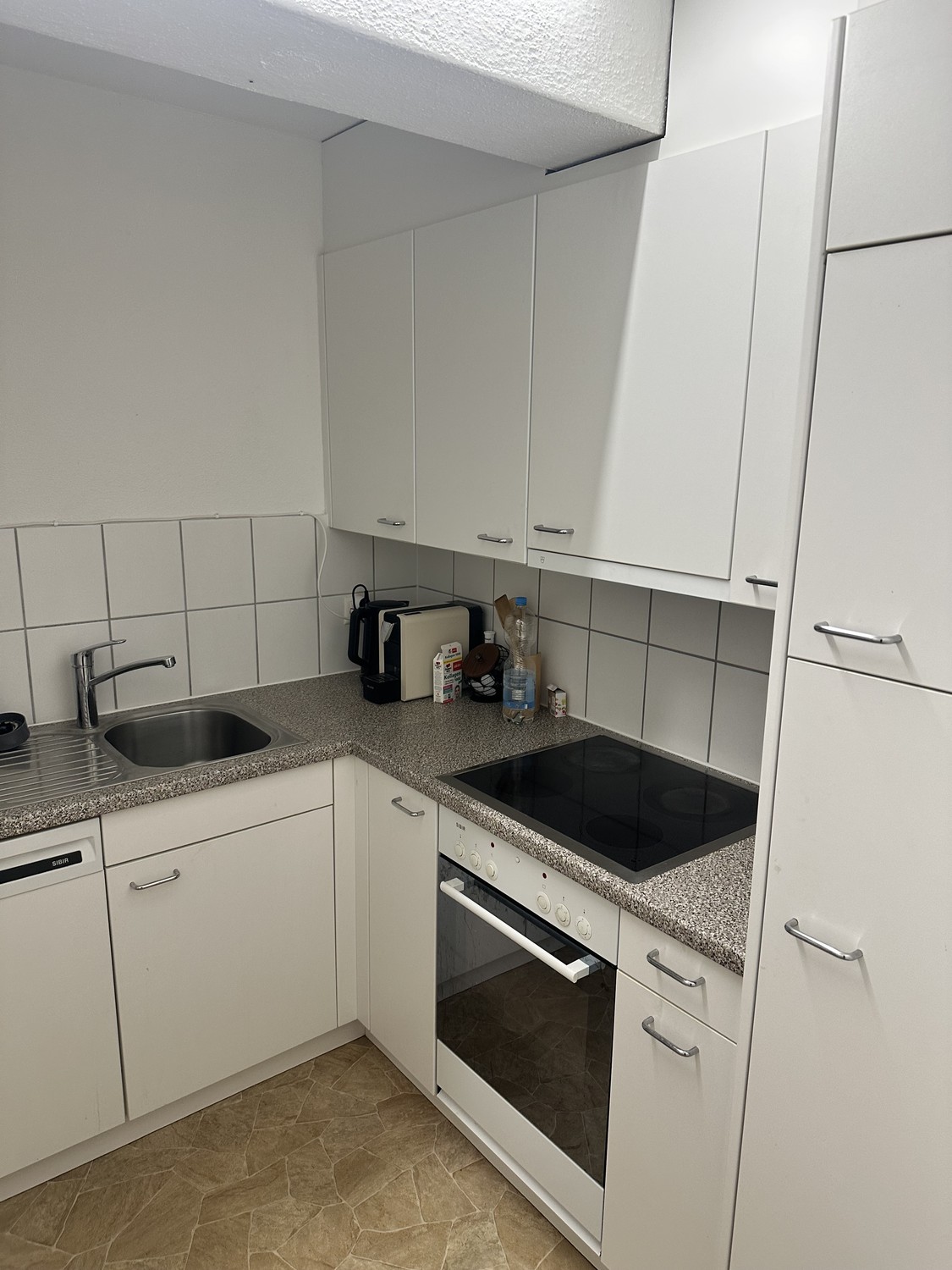 1 room apartment, Foto 4 von 8