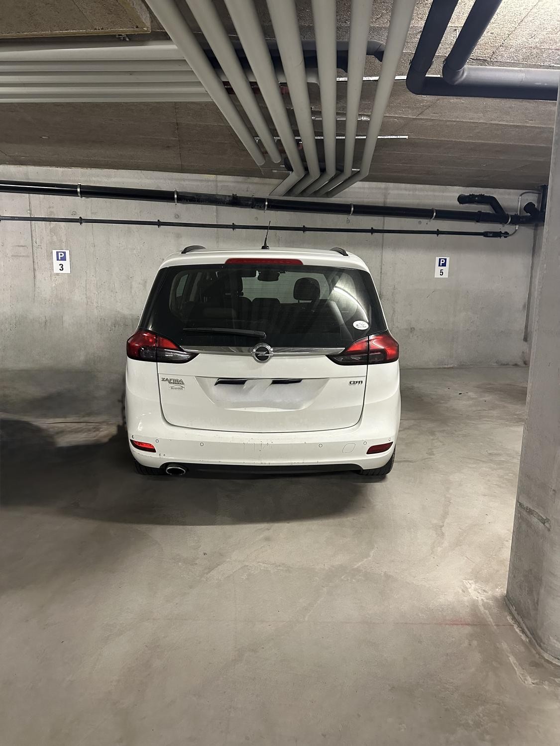 Tiefgaragenplatz, Foto 2 von 2