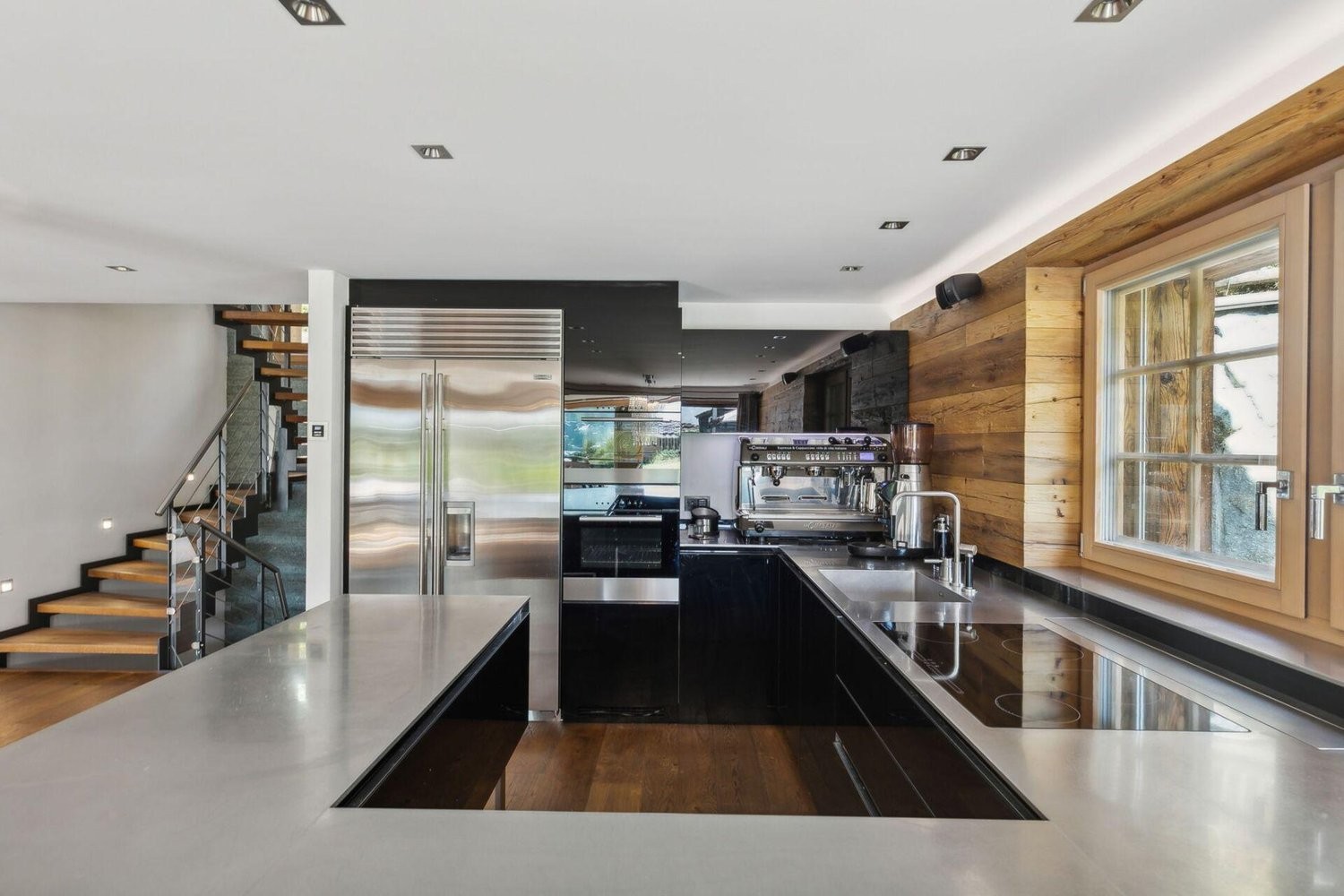 9 rooms chalet, Foto 4 von 10