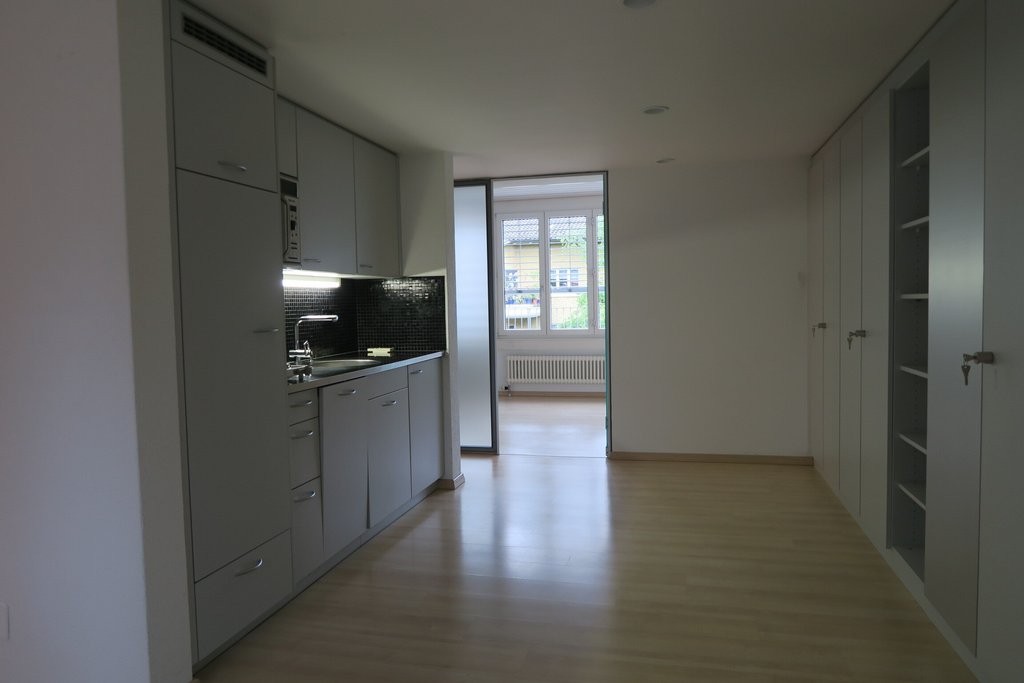 103m² office