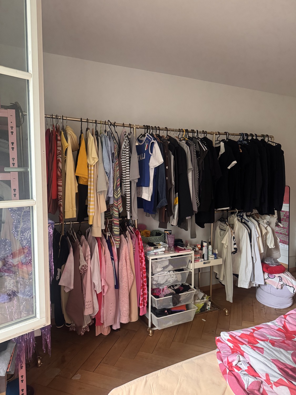 Room in a shared flat, Foto 2 von 3