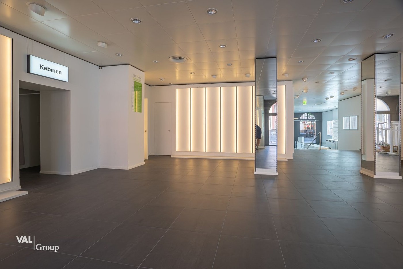 Spazio di vendita in affitto
