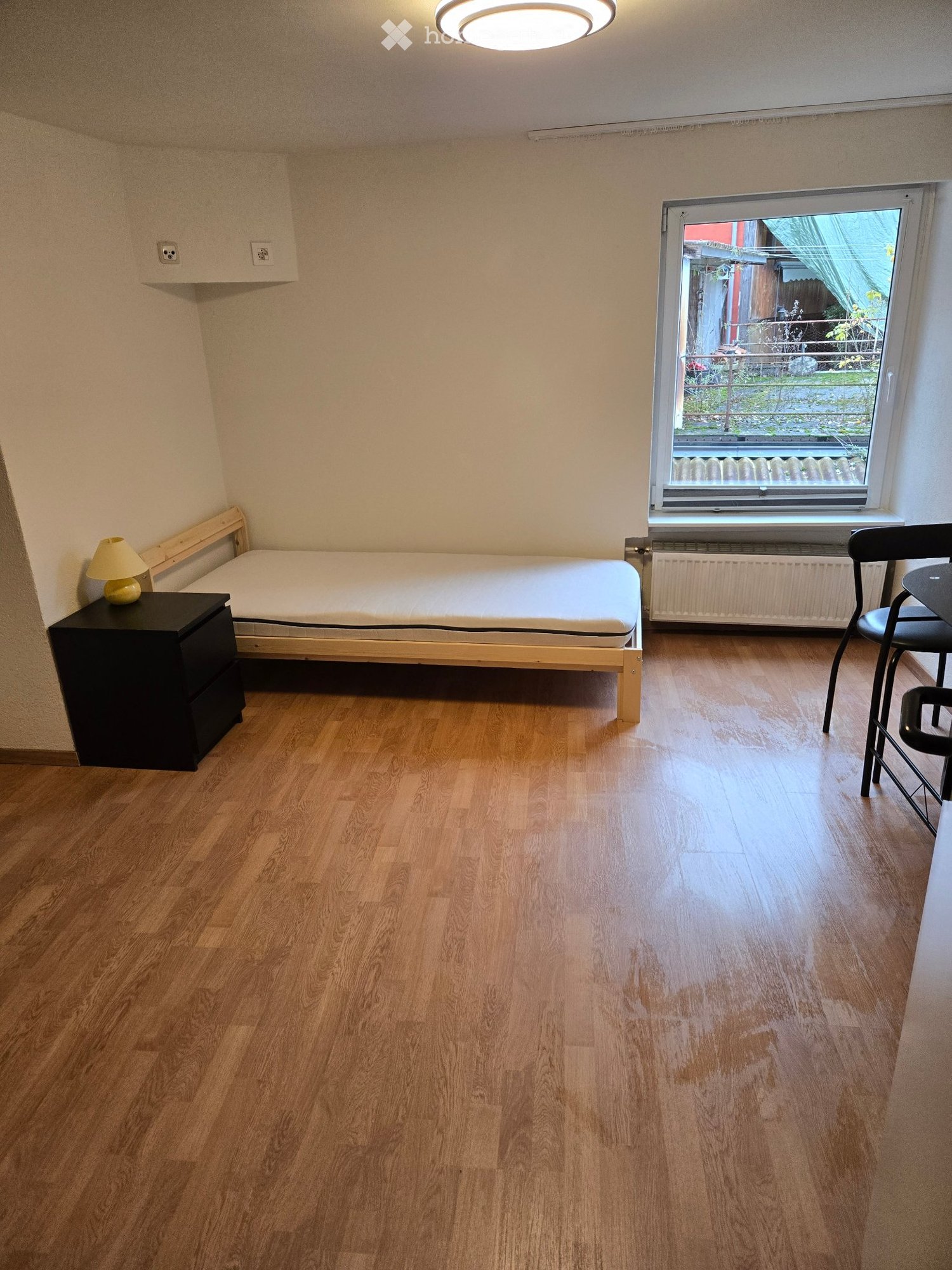 1 room single room
