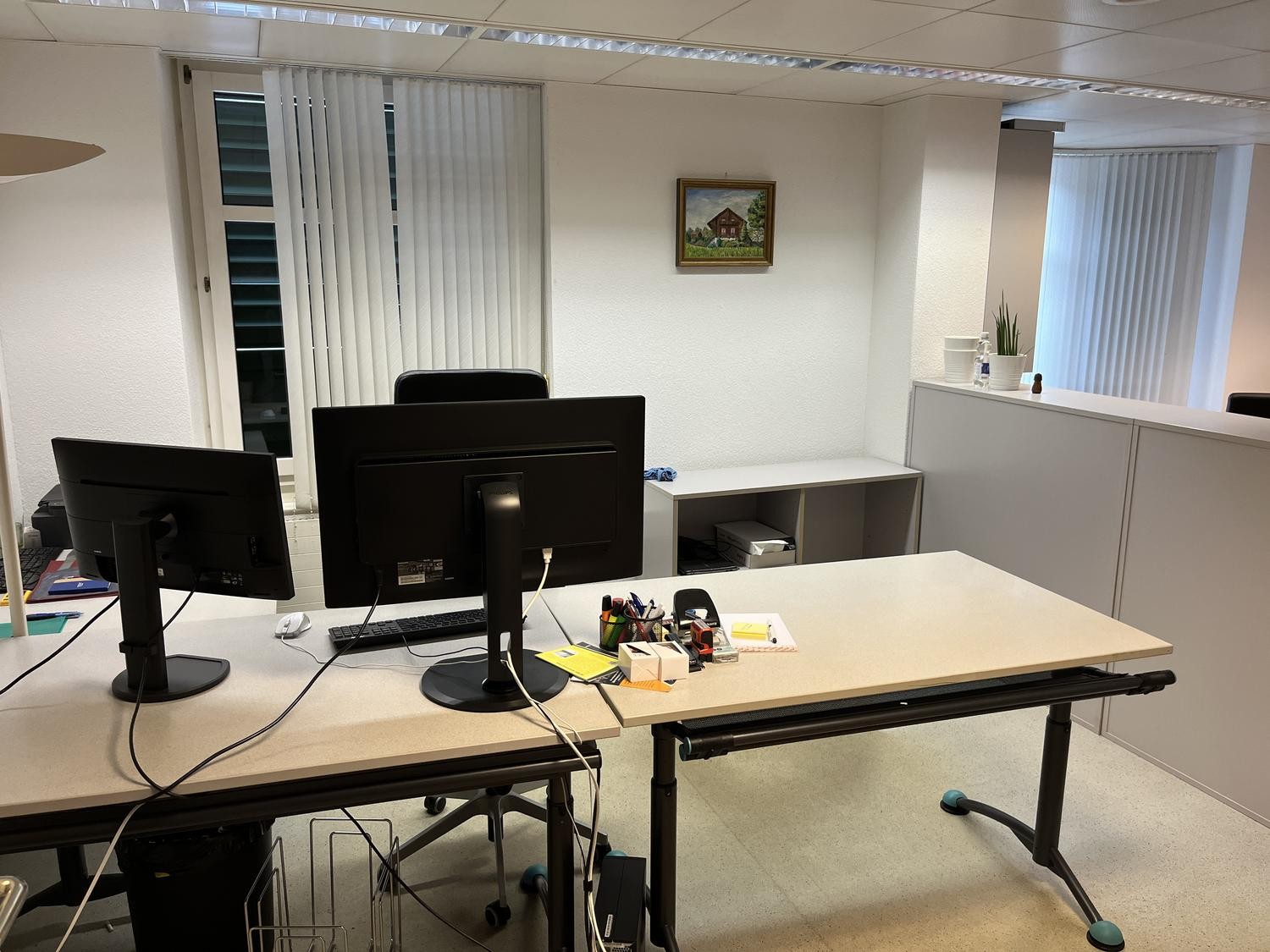 Office, Foto 1 von 6