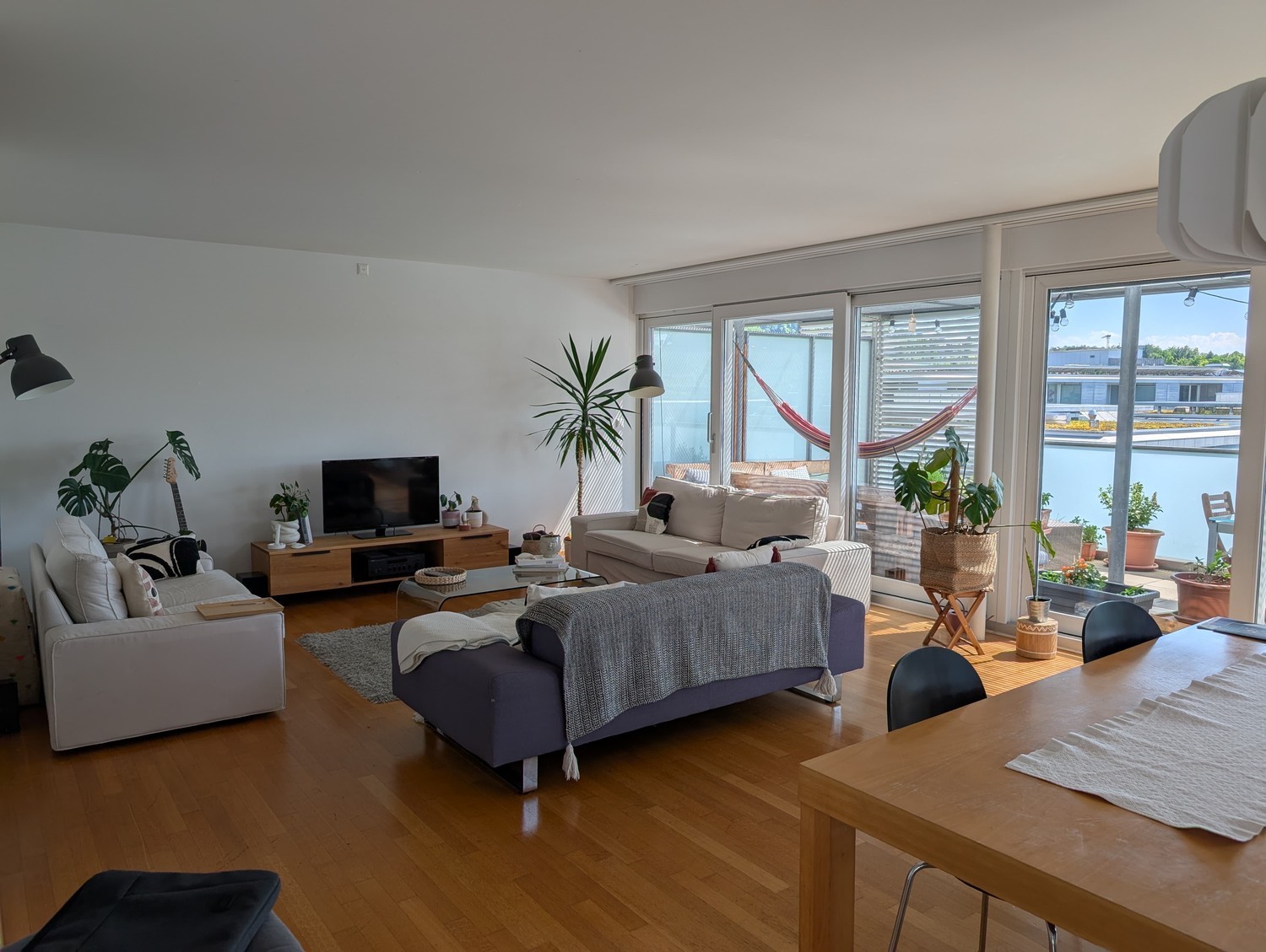 Chambre dans un appartement partagé