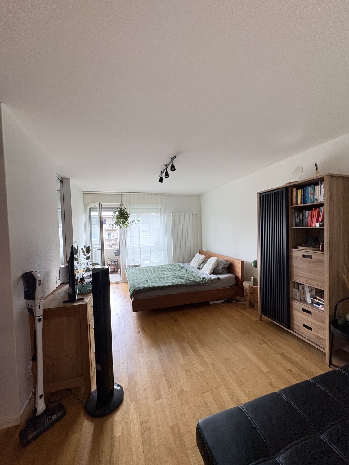 1 room apartment, Foto 2 von 5