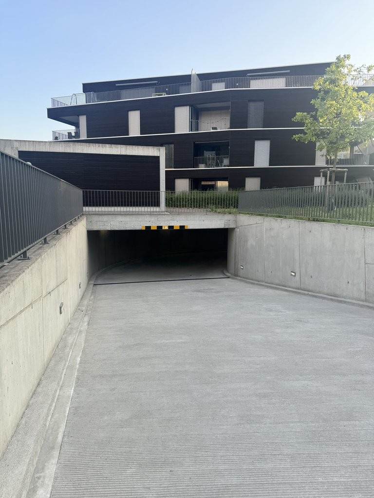 Place de stationnement couvert pour vélo de 2m²