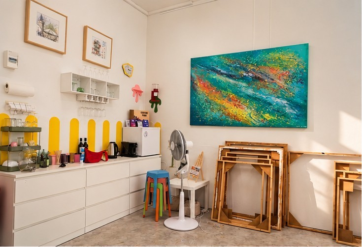 60m² commercial