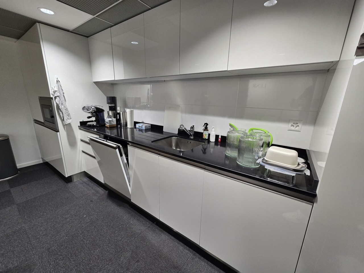 190m² office, photo 6 of 10