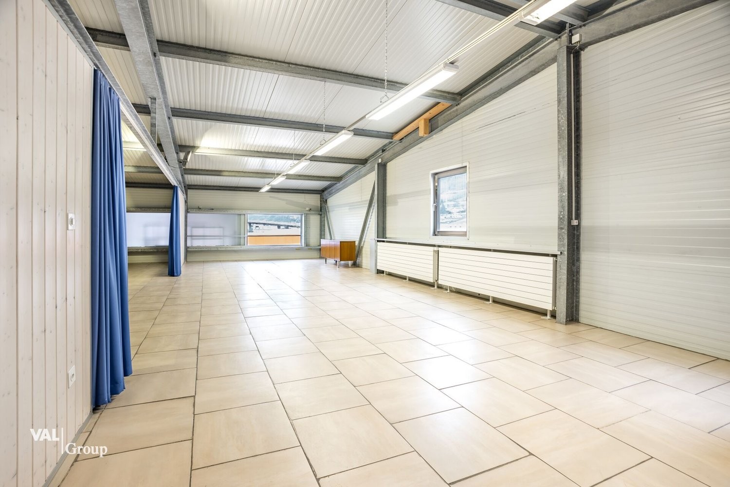 1060m² industrial object