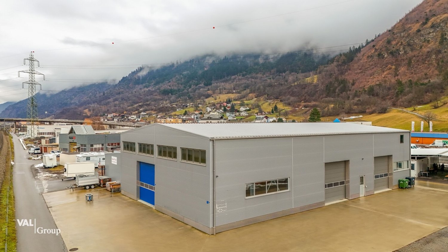 1060m² industrial object