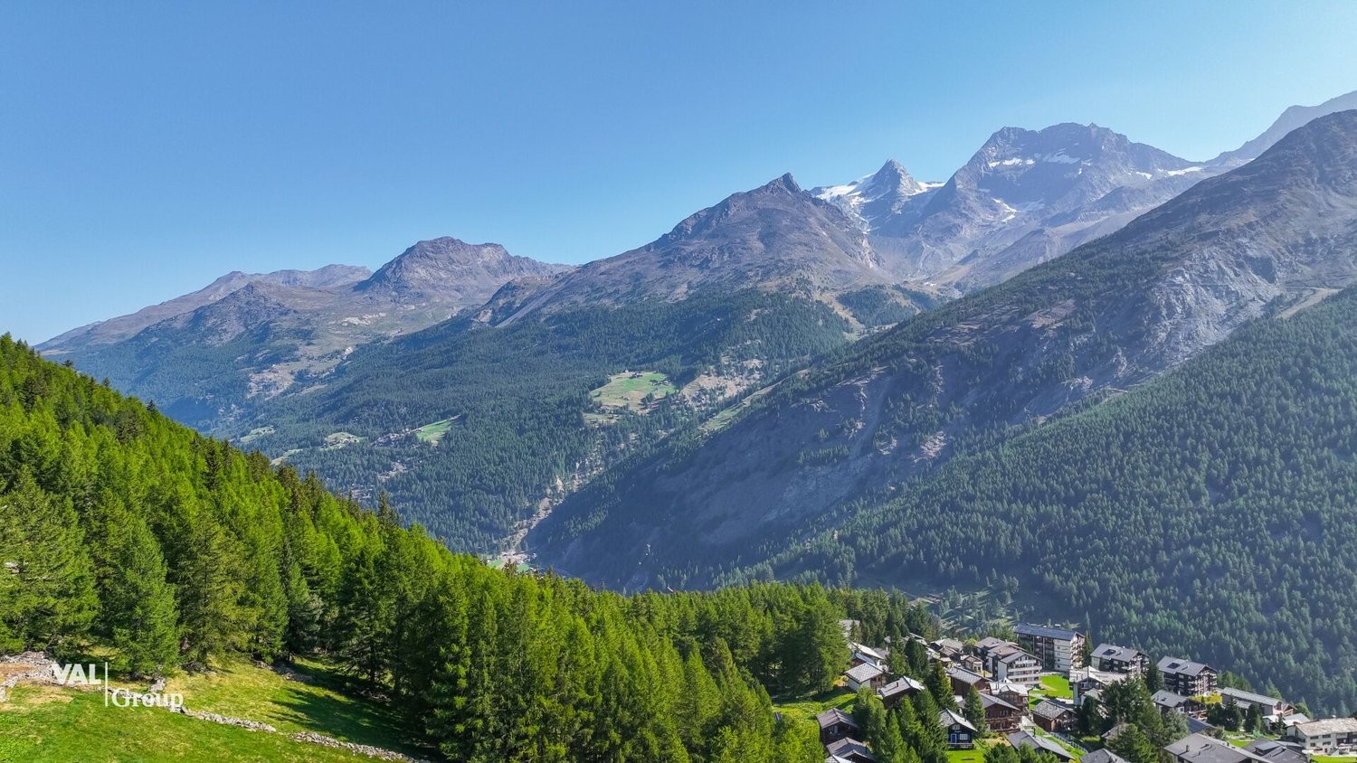 735m² terrain à bâtir