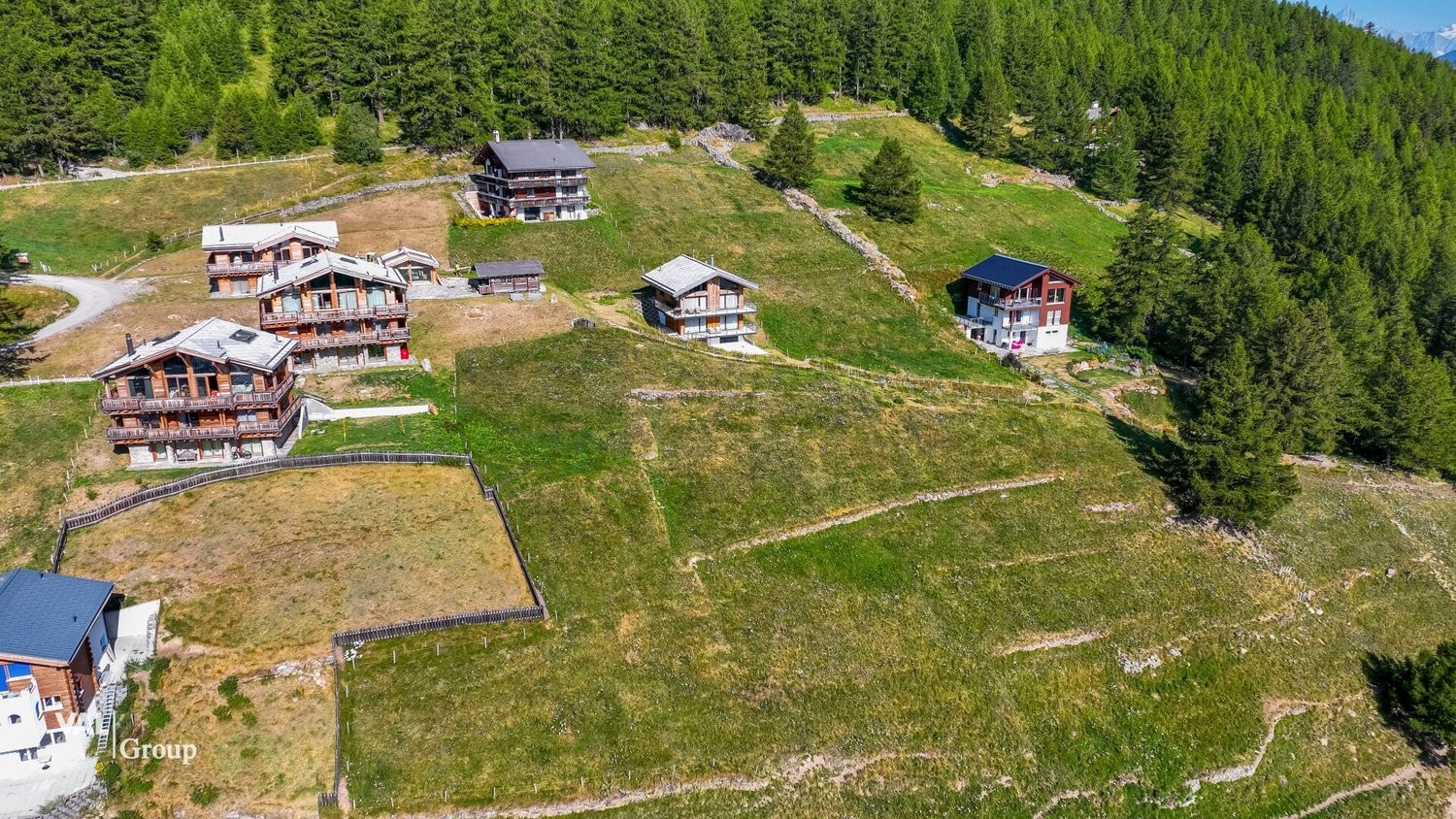 735m² terrain à bâtir