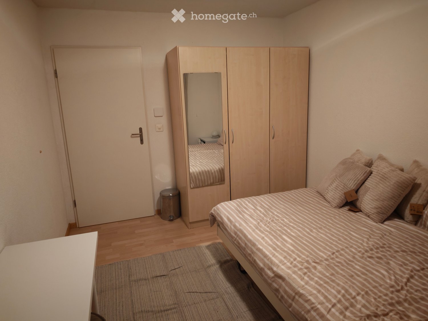 1 room single room