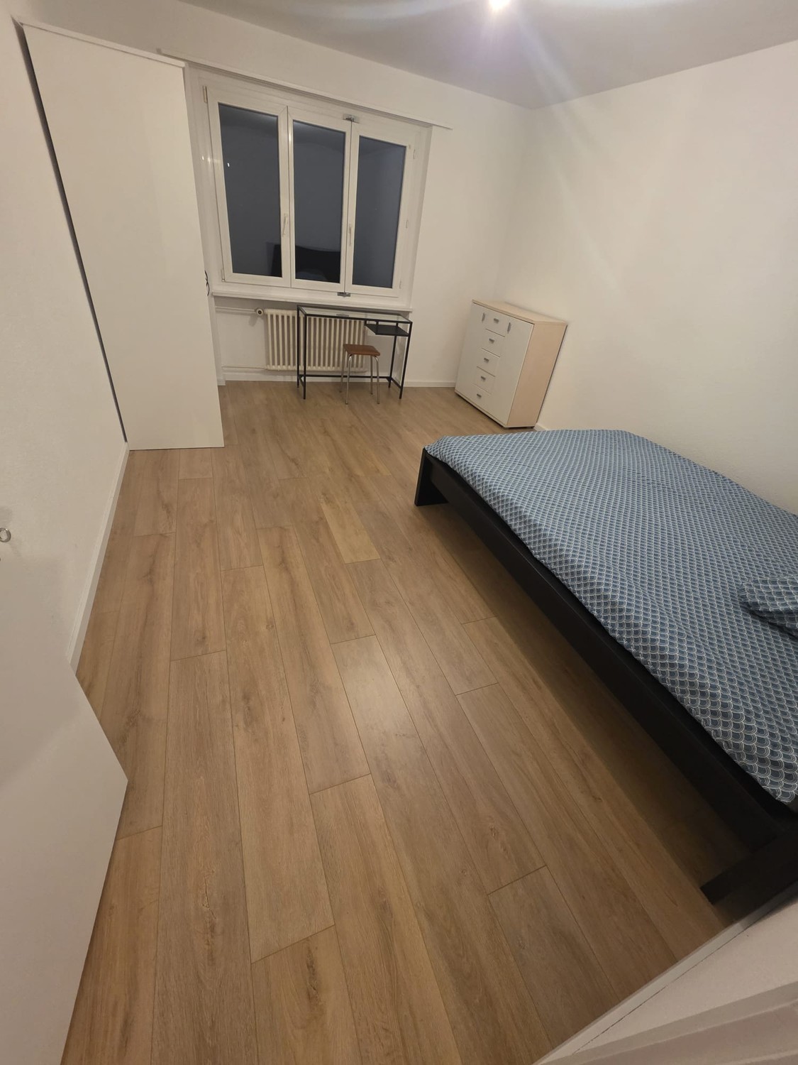 Chambre dans un appartement partagé
