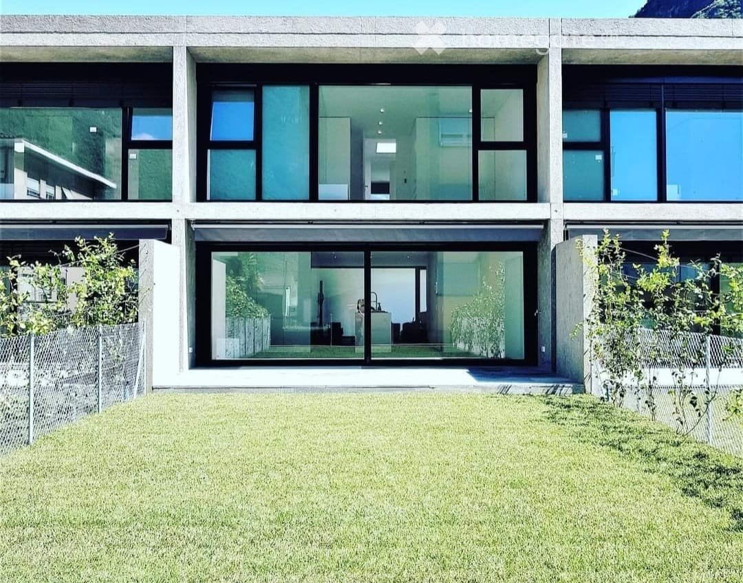 6 rooms single house