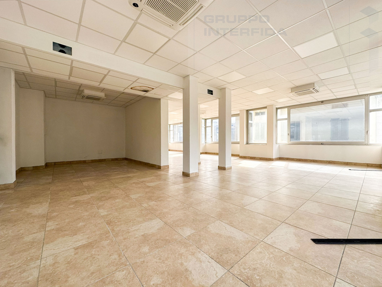 140m² office, Foto 3 von 8