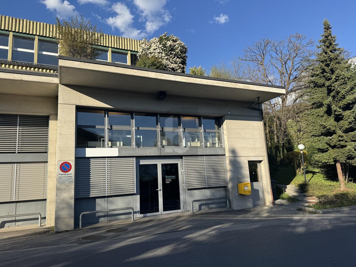 119m² office