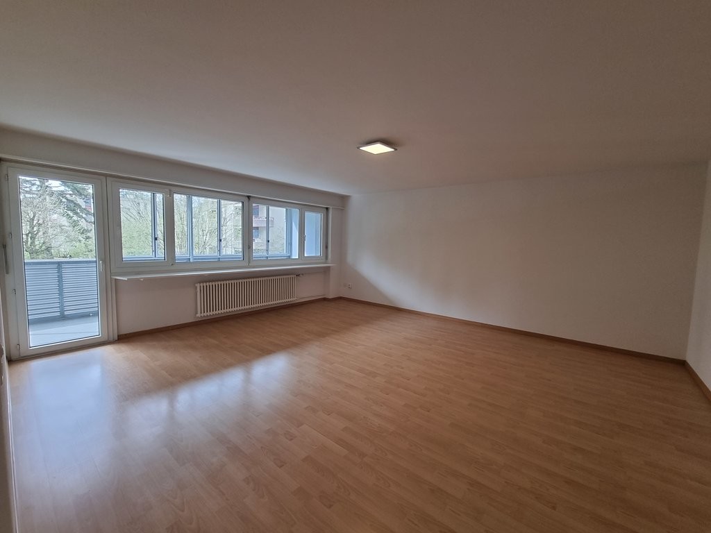 5 rooms apartment