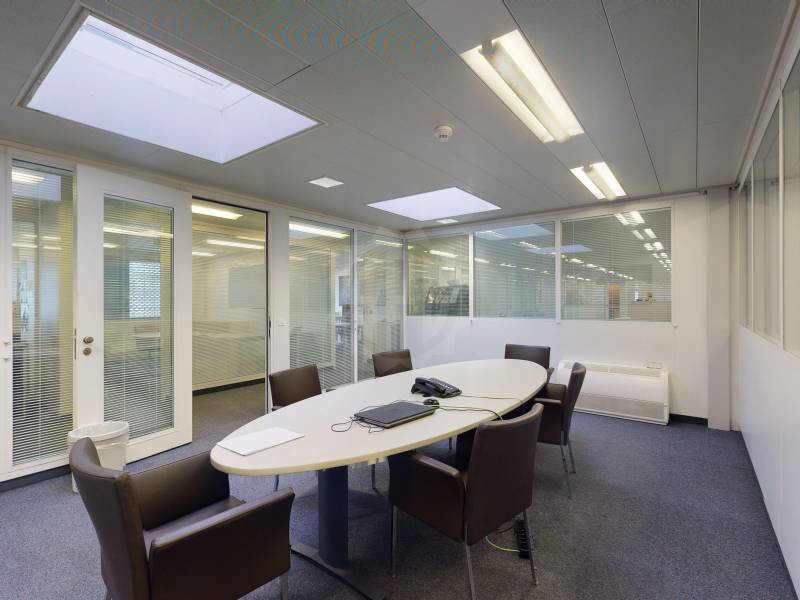 1610m² Industrieobjekt, Foto 3 von 7