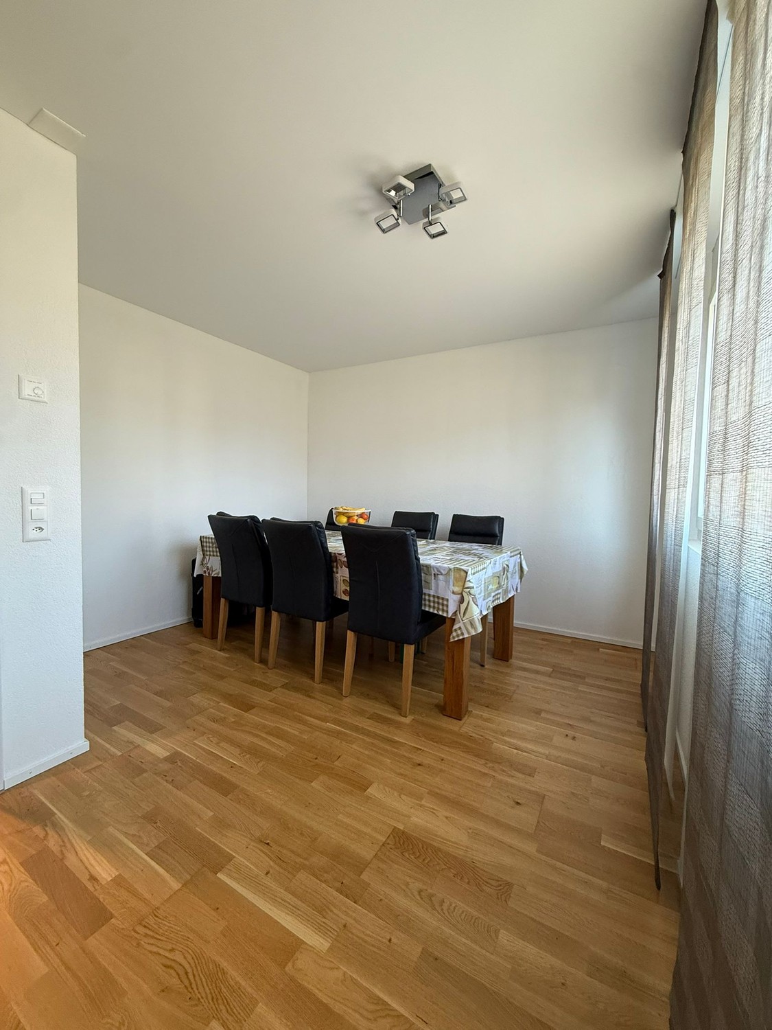 6 rooms single house