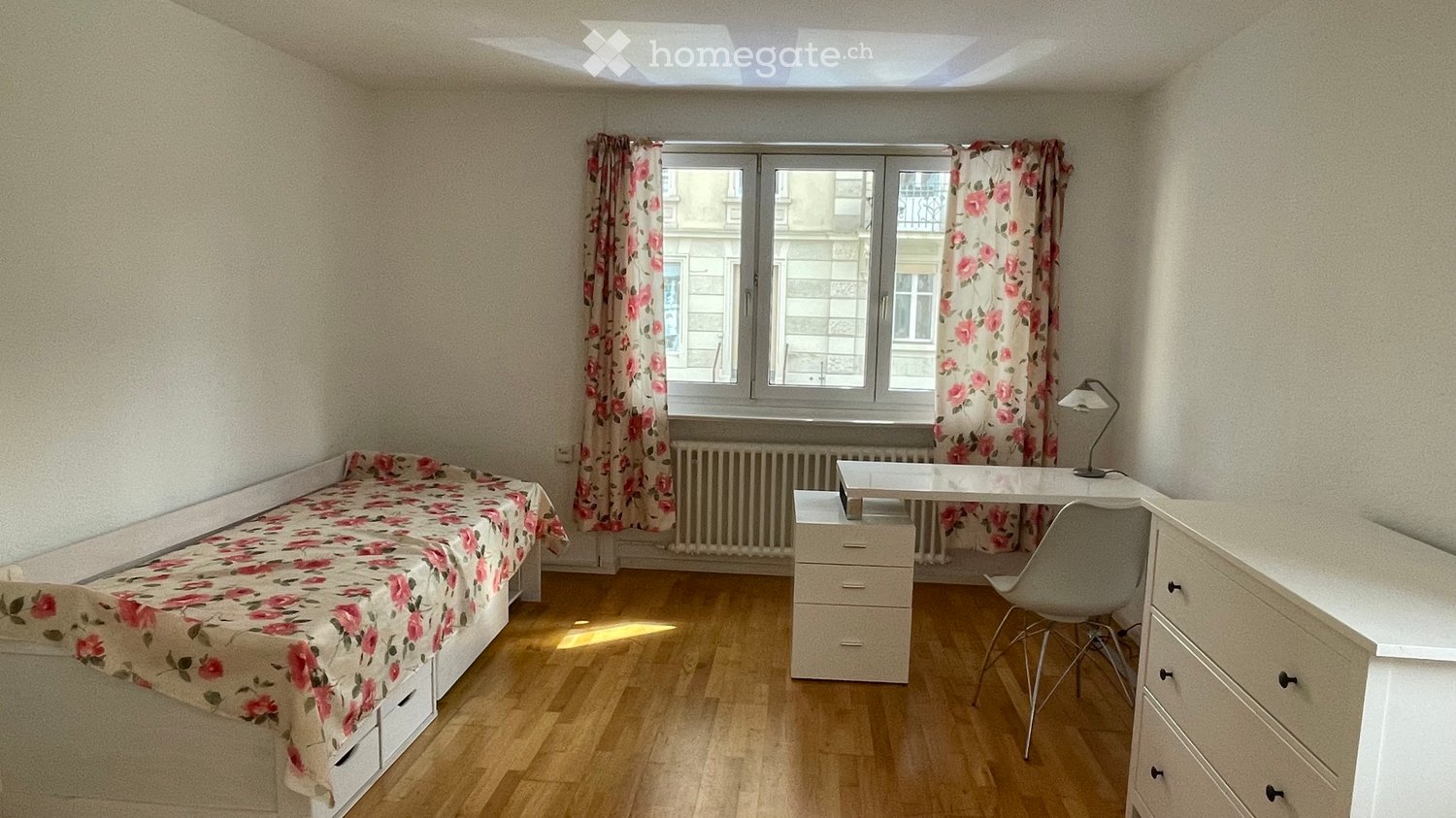 1 room single room, Foto 1 von 5