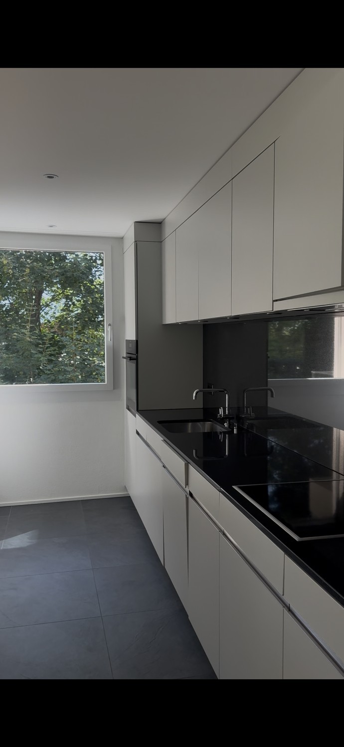 5 rooms apartment
