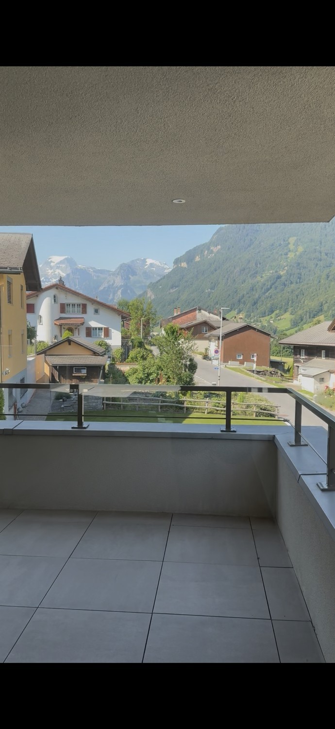 5 rooms apartment