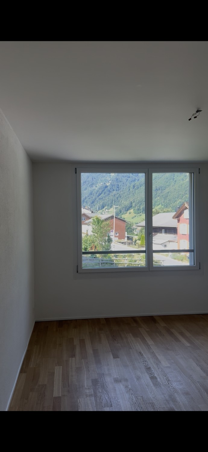 5 rooms apartment